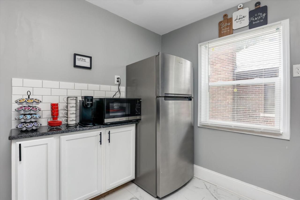 Modern & Cozy East Side Gem ~ Queen Beds ~ Parking Detroit Ngoại thất bức ảnh